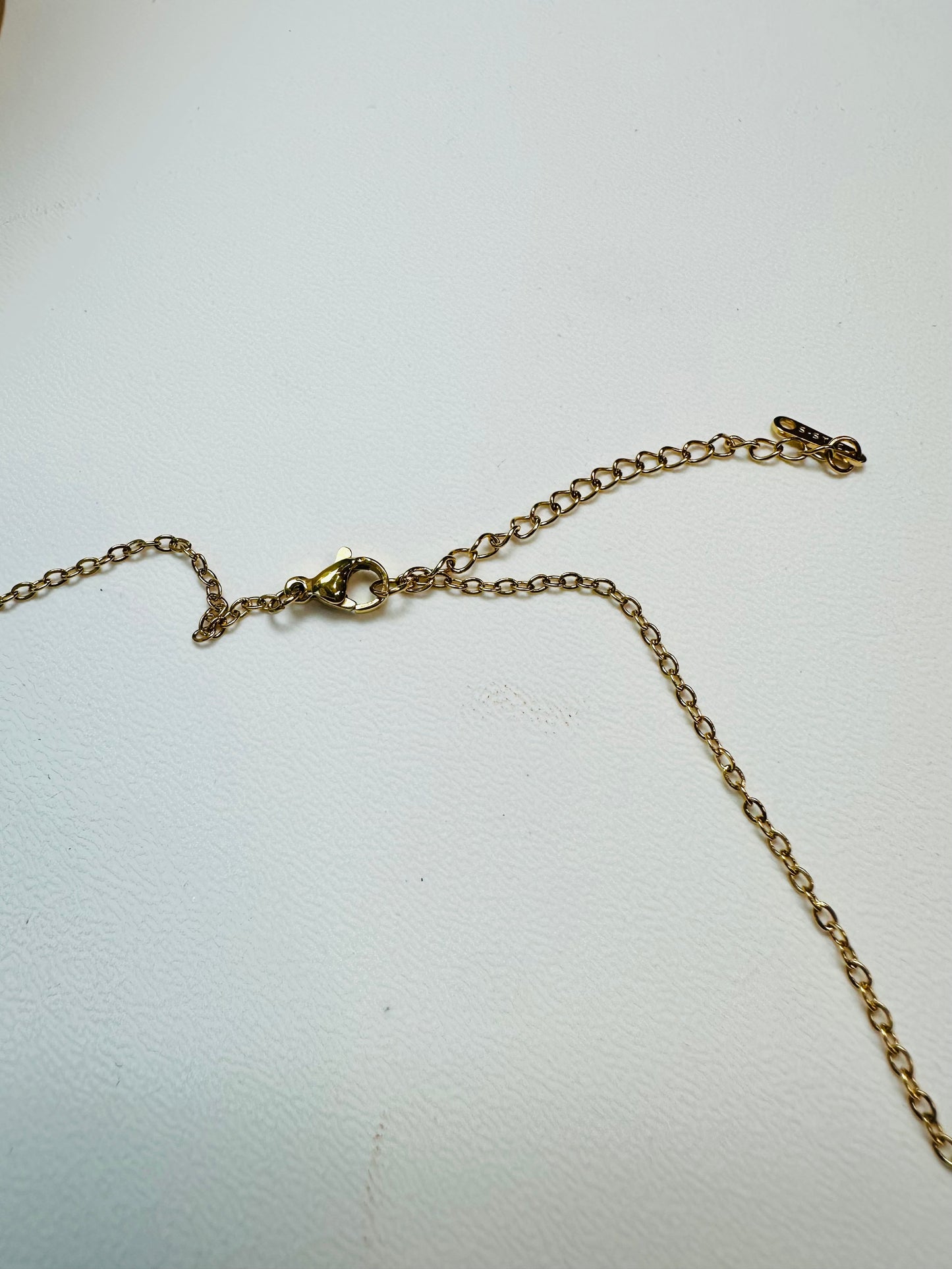 MAMA Pendant Necklace