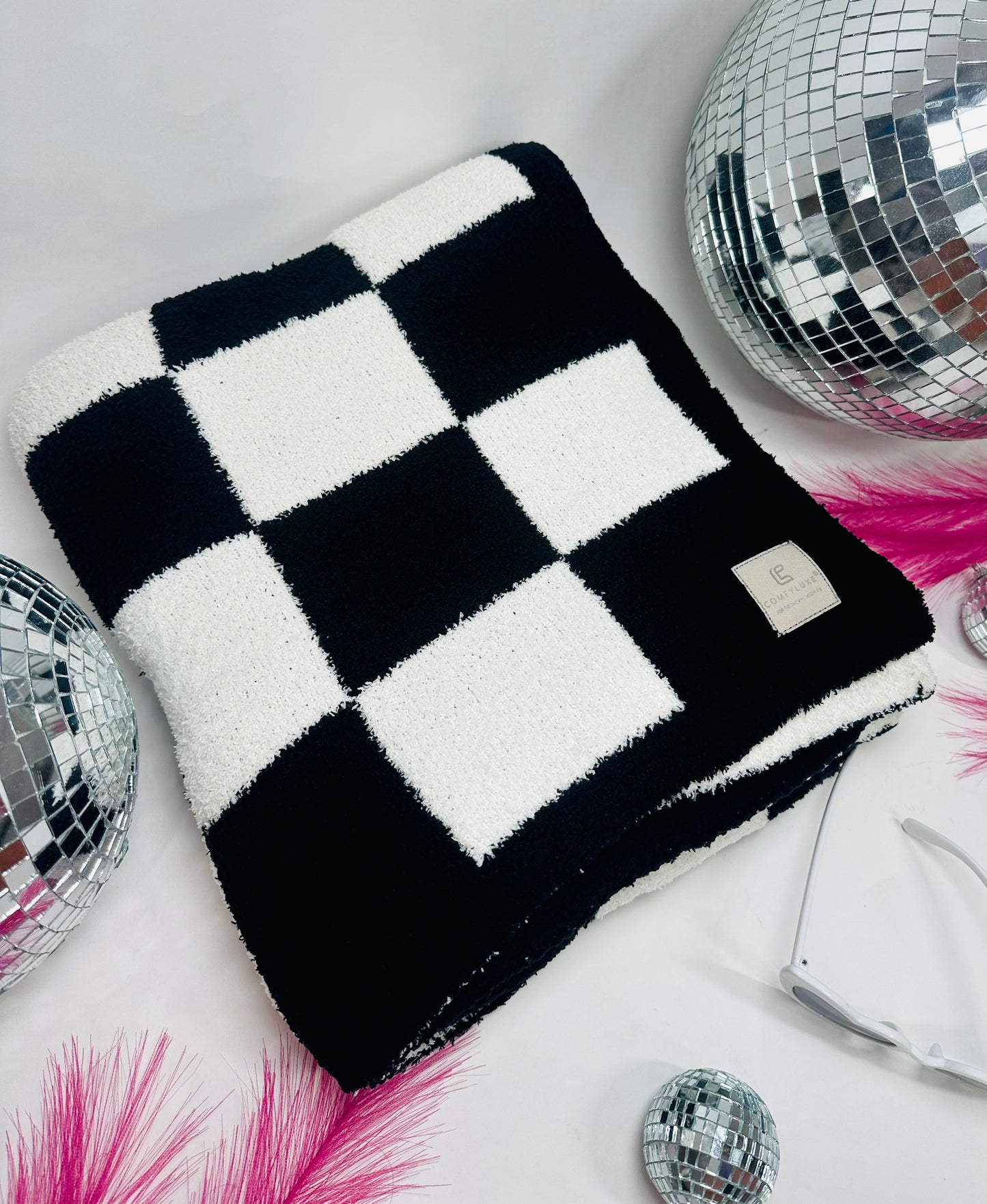Straight Chillin Checkered Throw Blanket