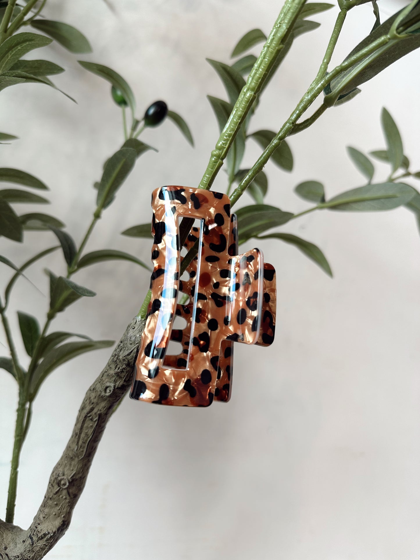 Lovely Leopard Large Claw Clip