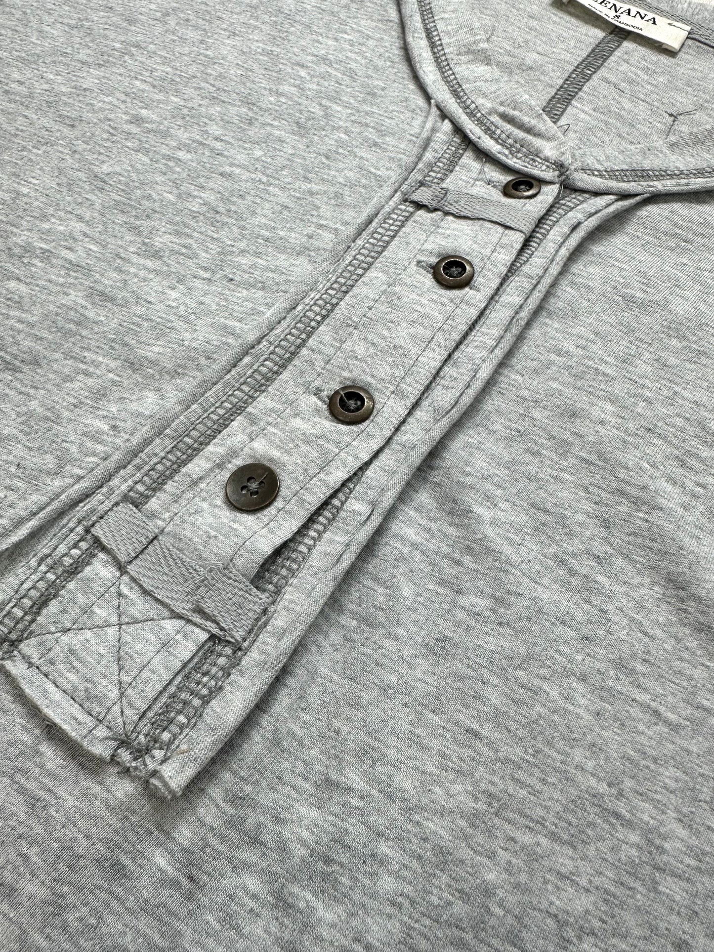 Raw Edge Detailed Button Closure Top
