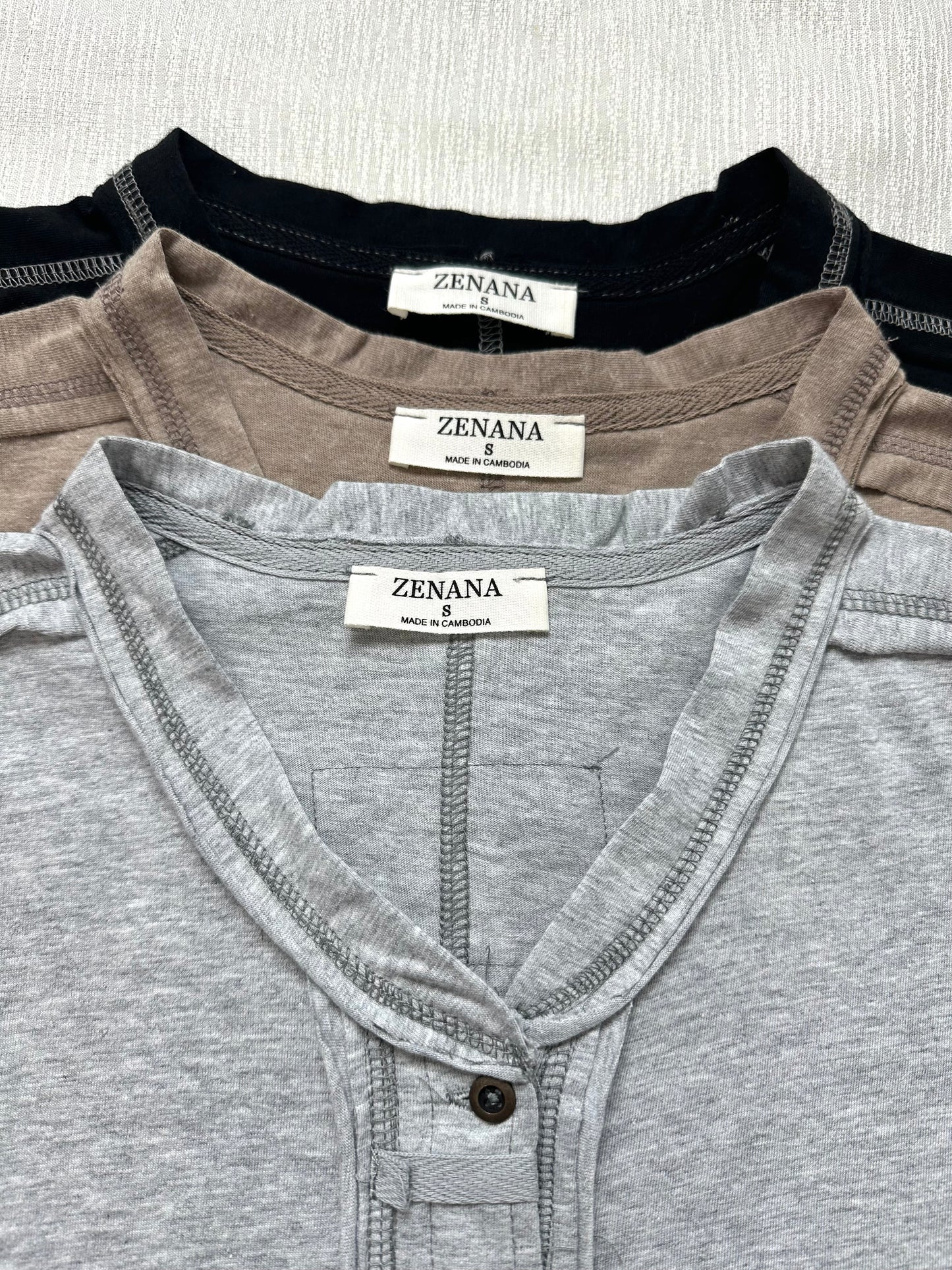 Raw Edge Detailed Button Closure Top