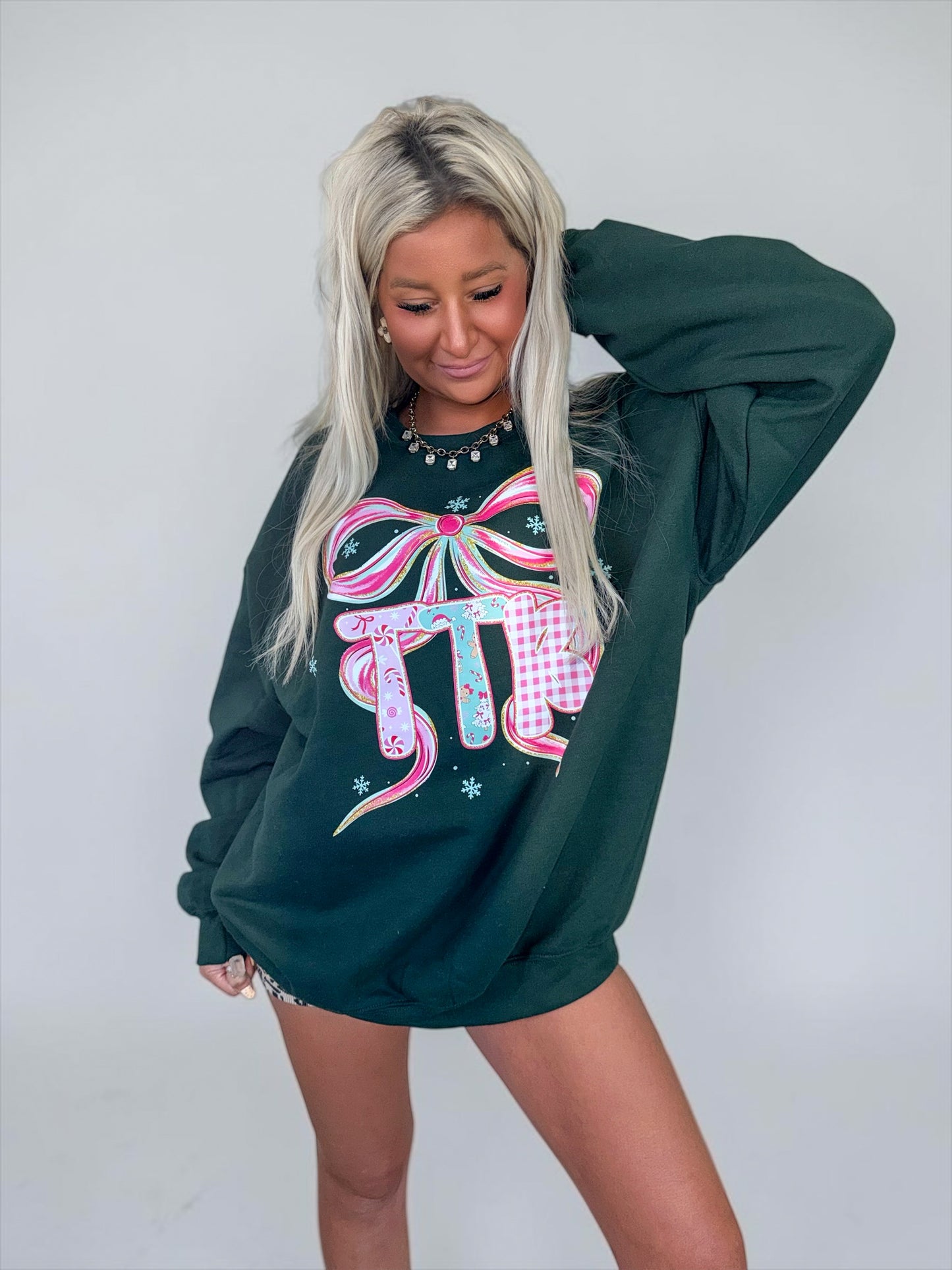 TTB Snowflake & Bows Graphic Sweatshirt