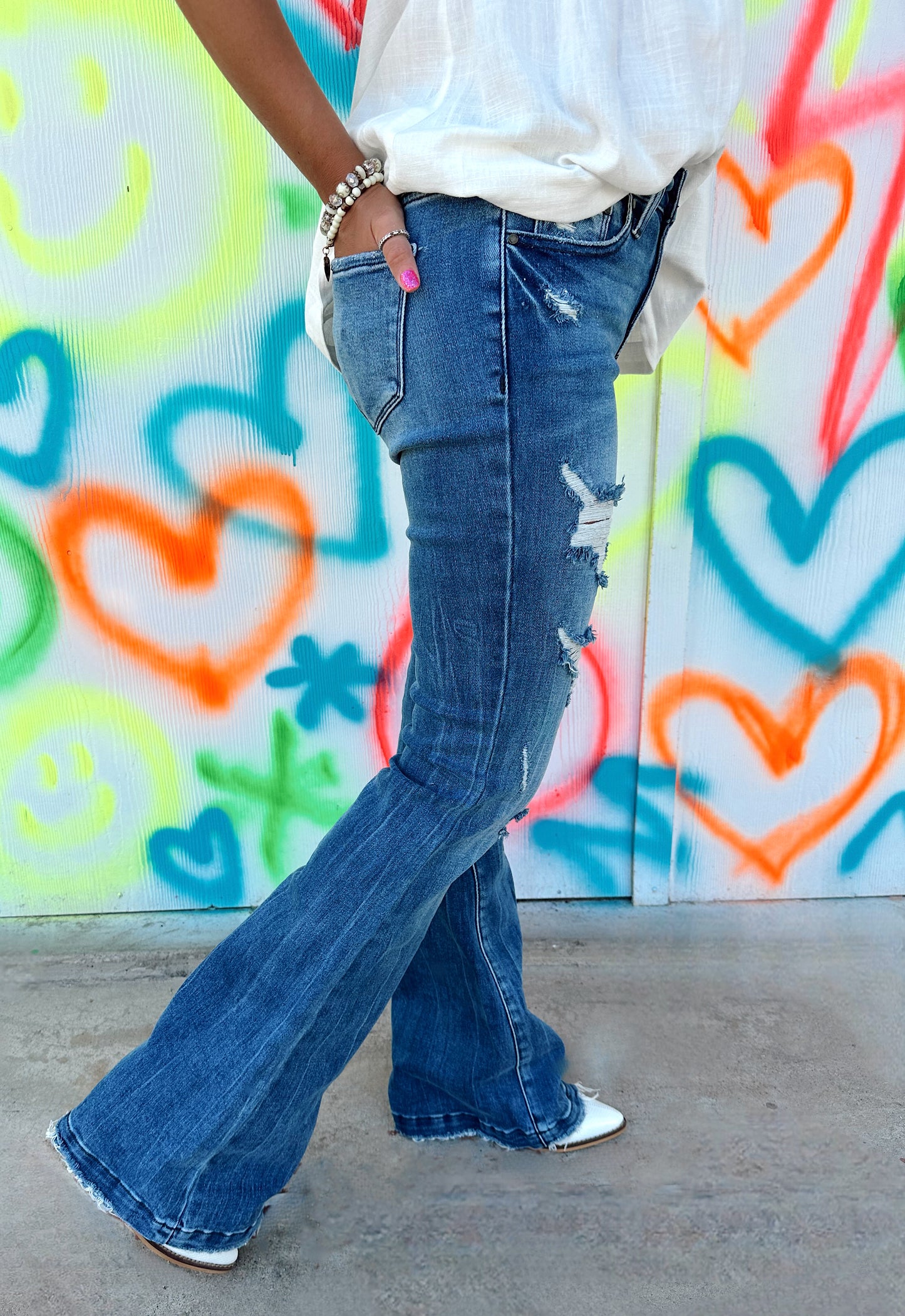 Kara Distressed Med Wash