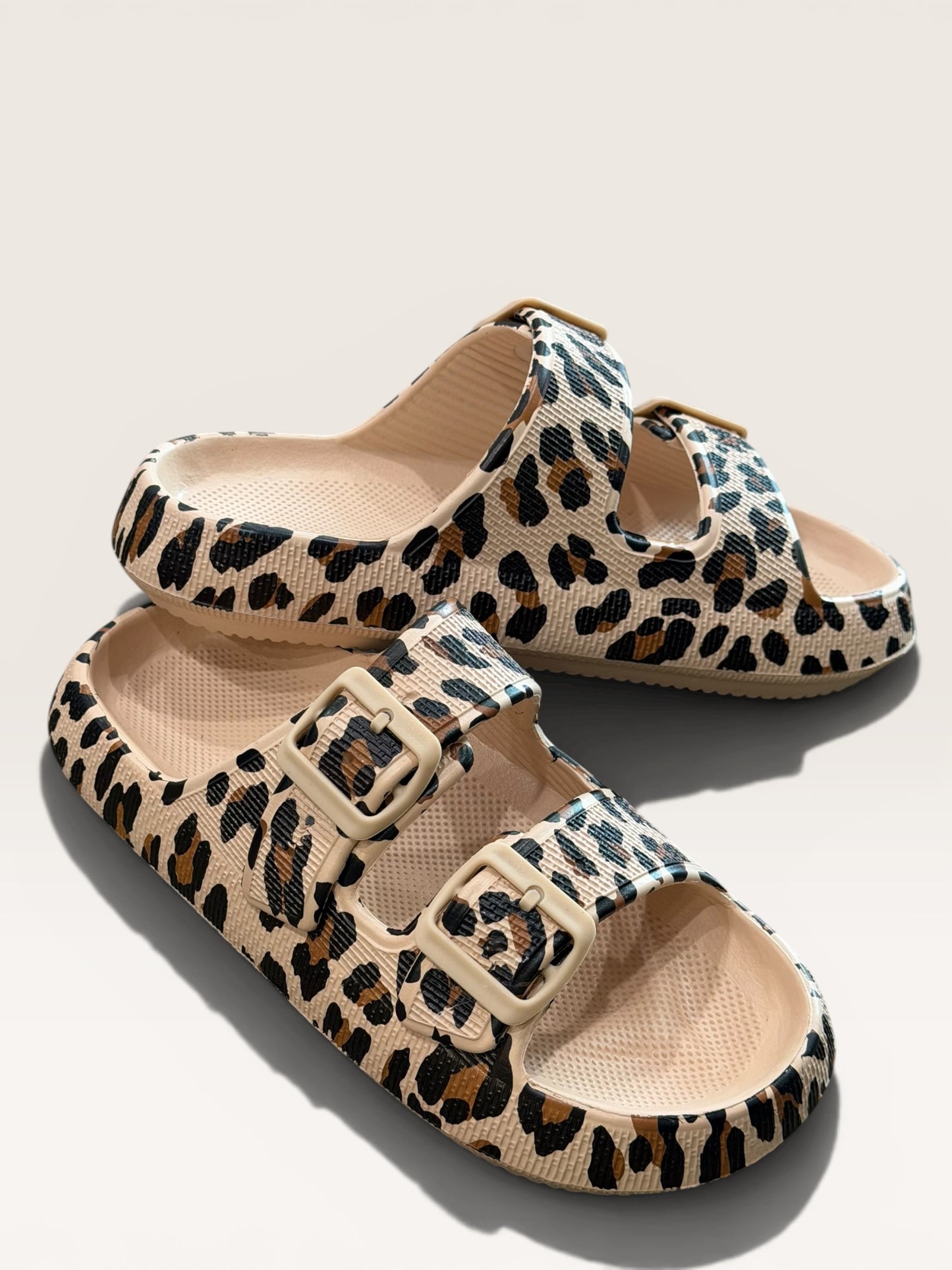 Retro Leopard Double Buckle Slippers