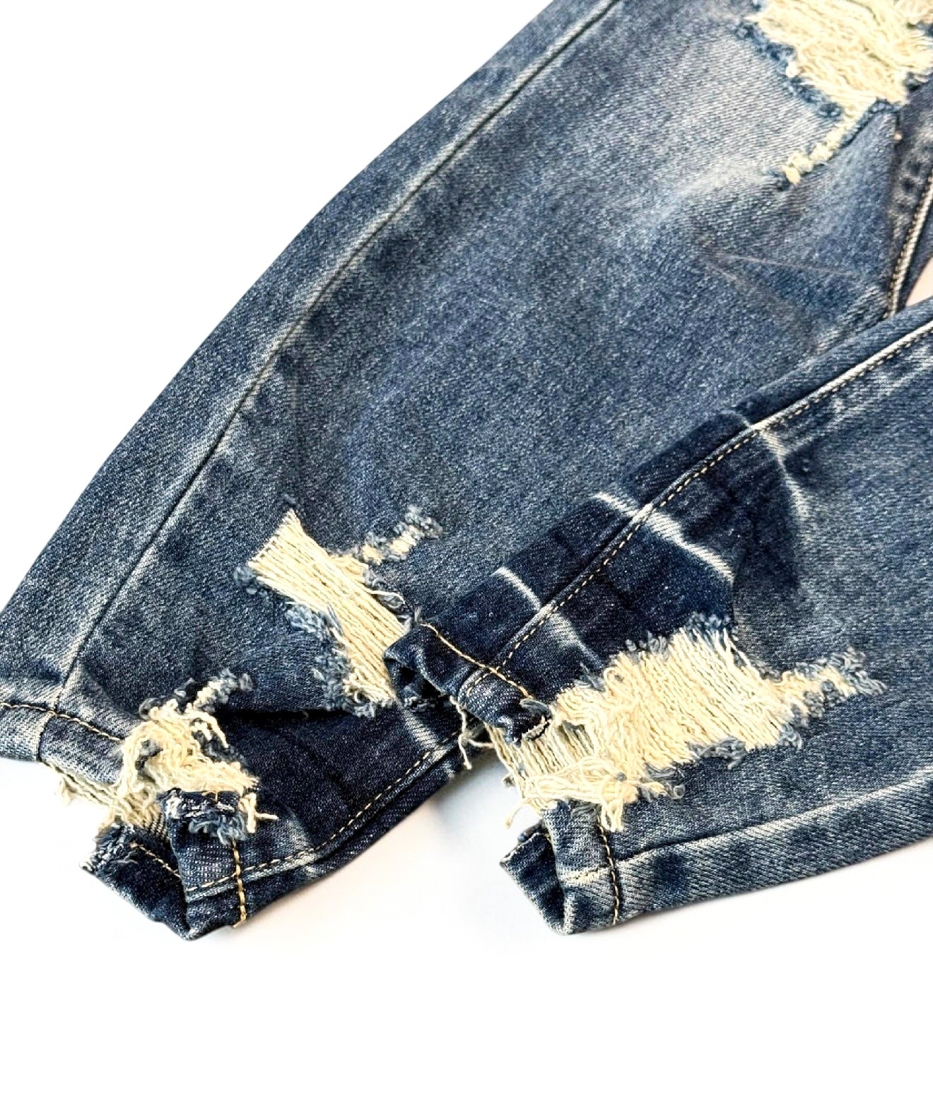 LIGHT WASH Elm Street Skinny Jeans
