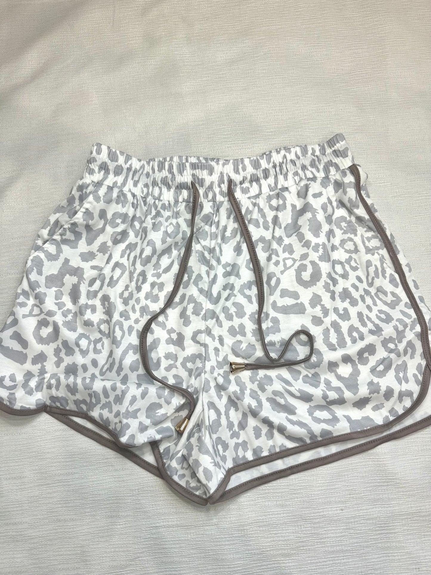 Back In style Leopard Shorts