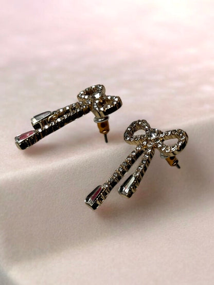 Elegant Ribbon Stud Earrings