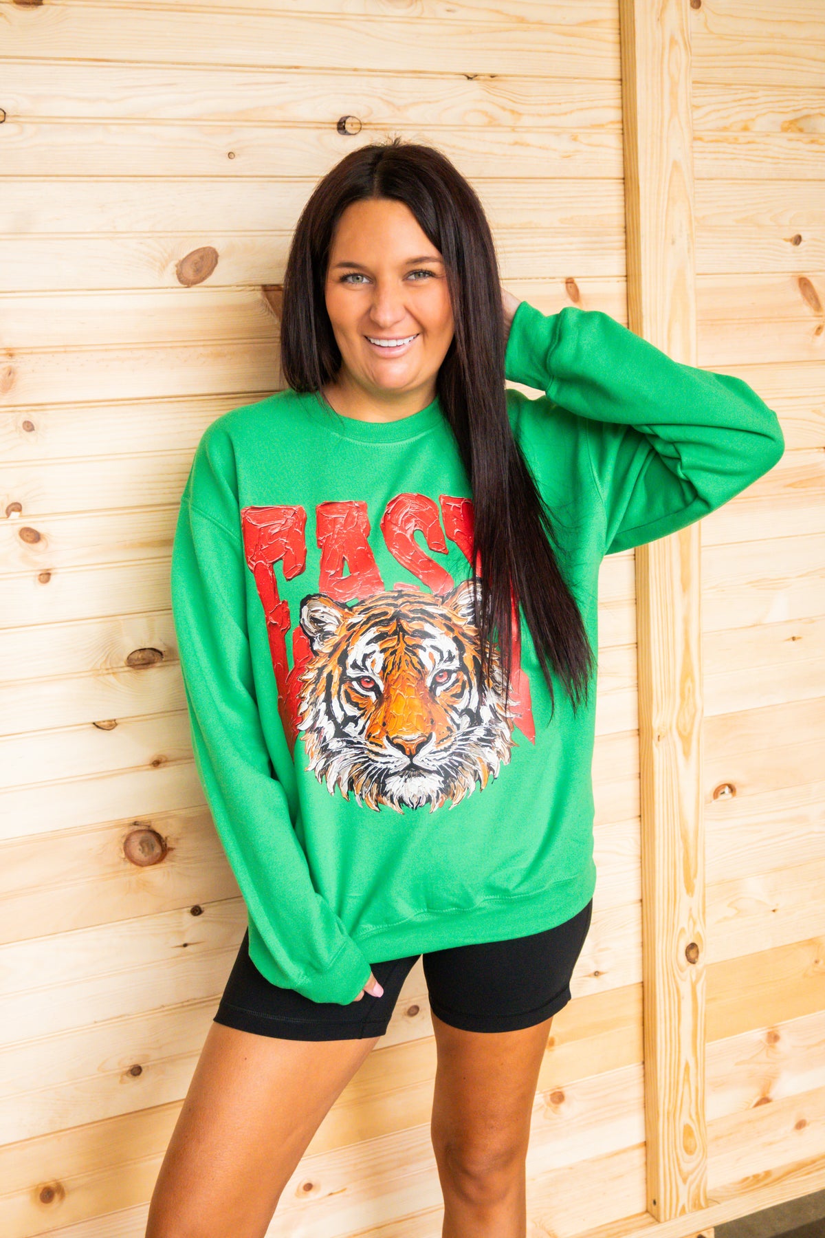 Easy TIGER Graphic Crewneck