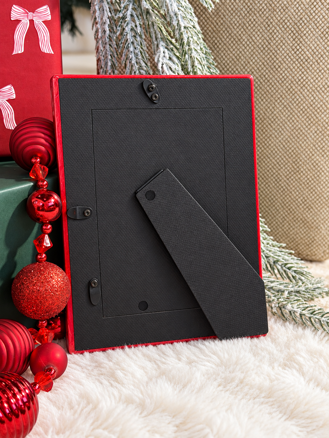 Season's Greetings Photo Frame