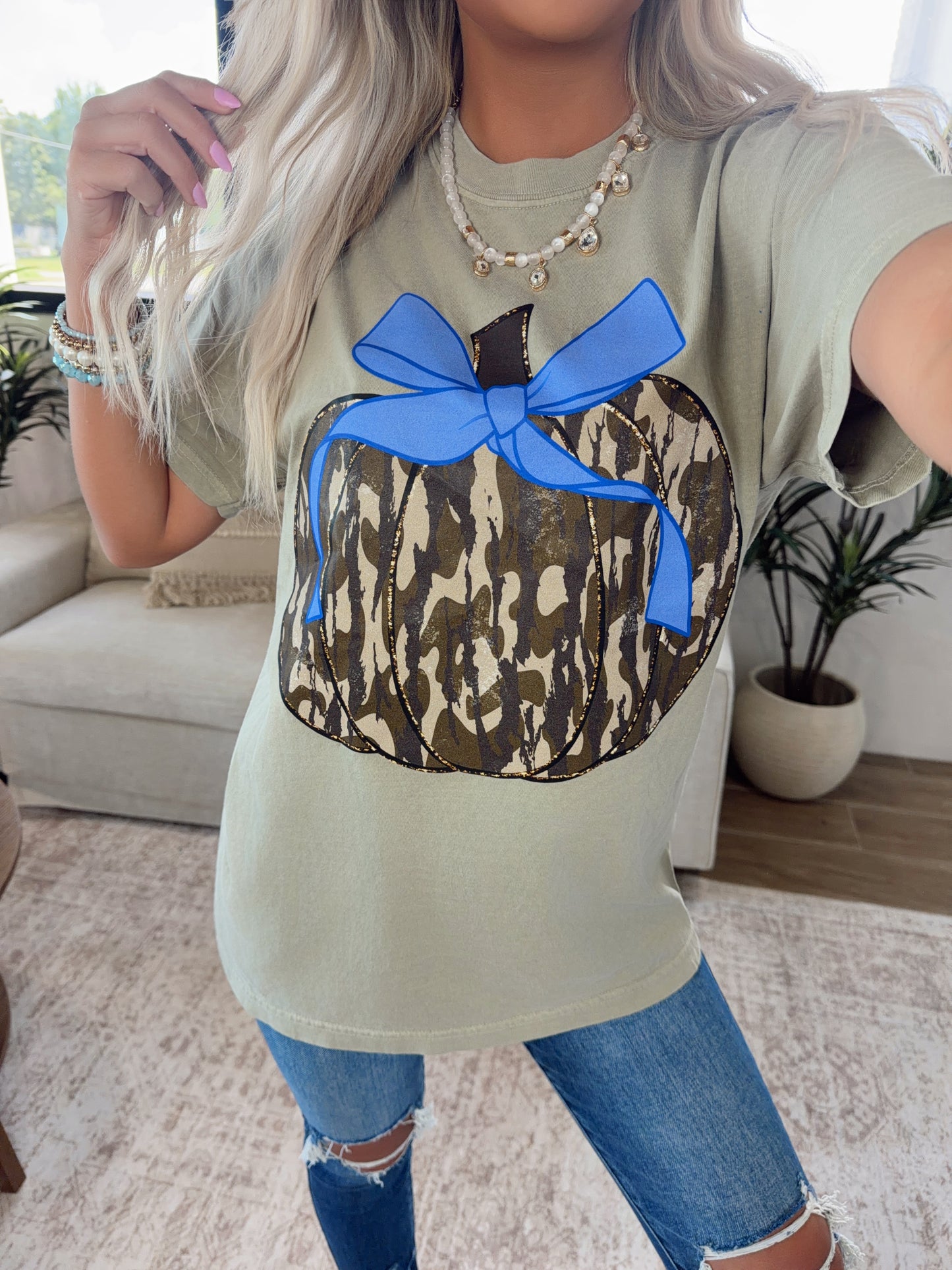 Blue Bow Camo Pumpkin Graphic T-shirt