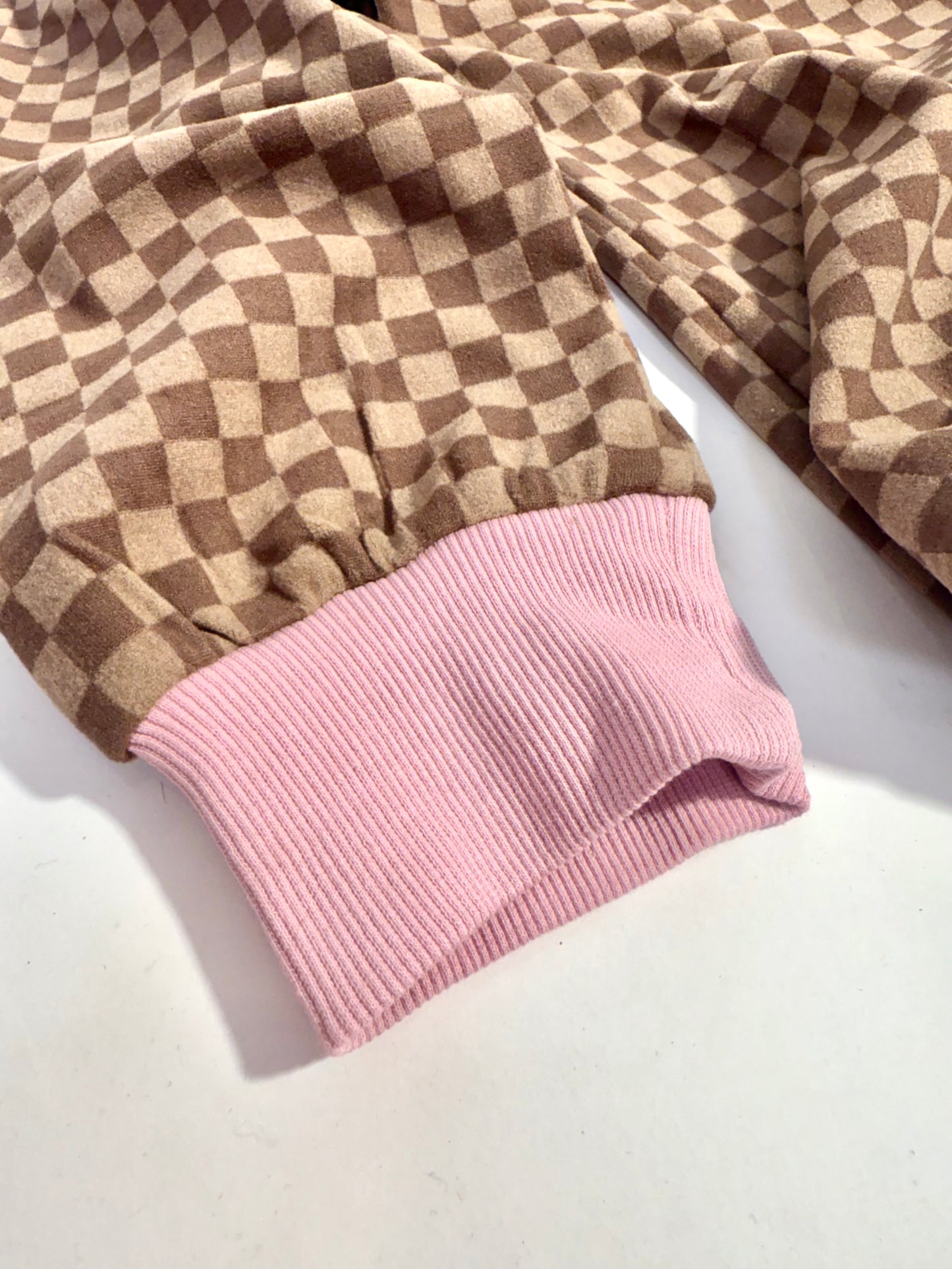 Expresso Checkmate Two Piece Lounge Set