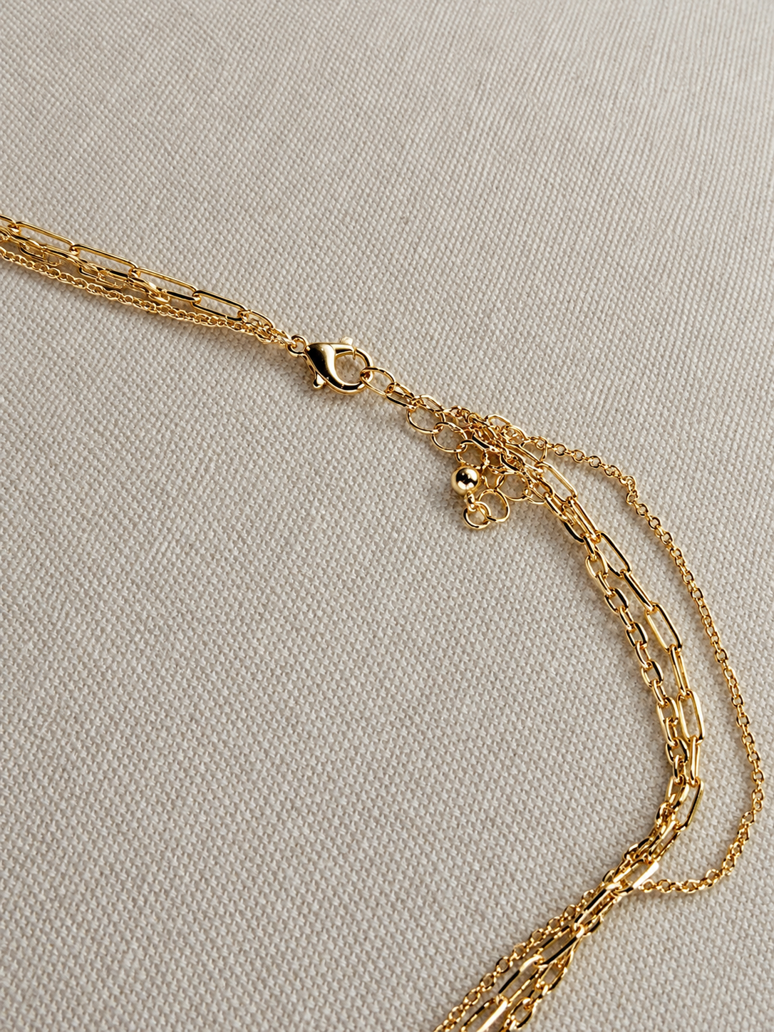 Darling Bow Charm Necklace