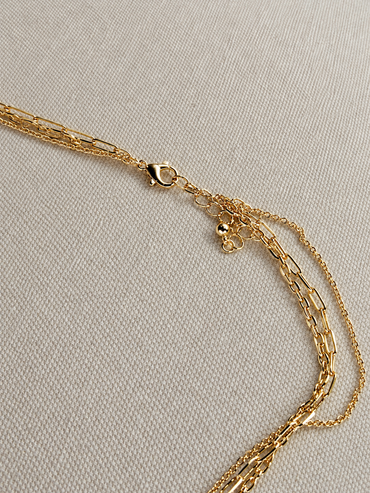 Darling Bow Charm Necklace