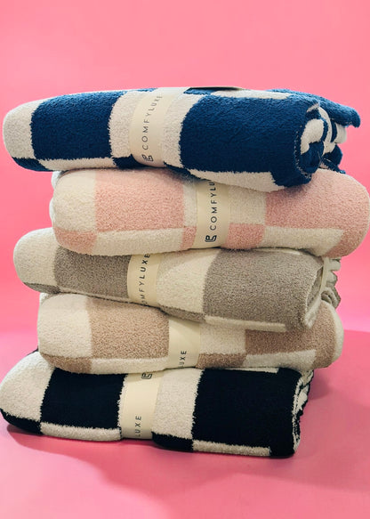 Checkered Luxe Throw Blanket