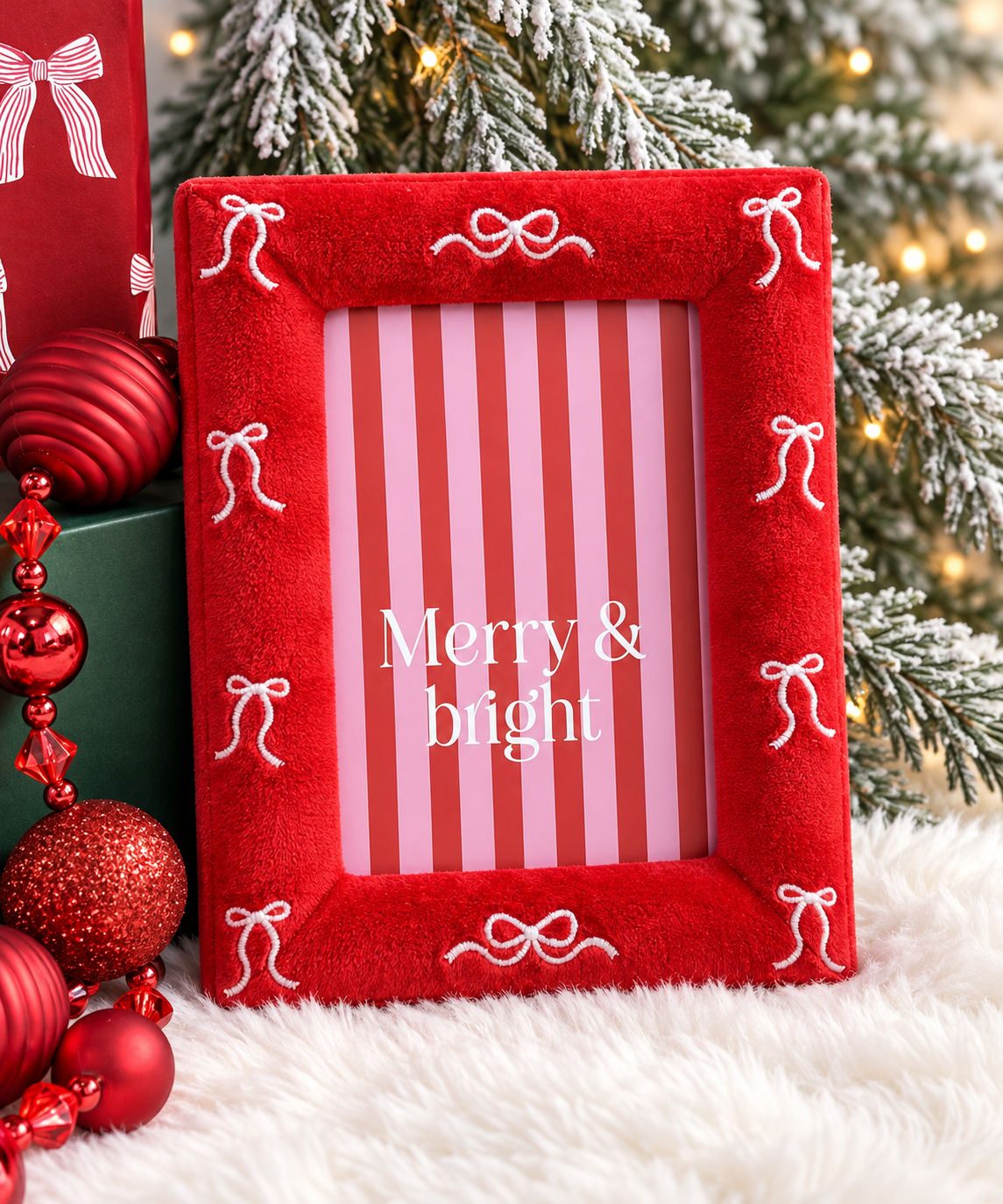 Season's Greetings Photo Frame