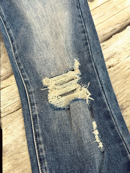 LIGHT WASH Elm Street Skinny Jeans