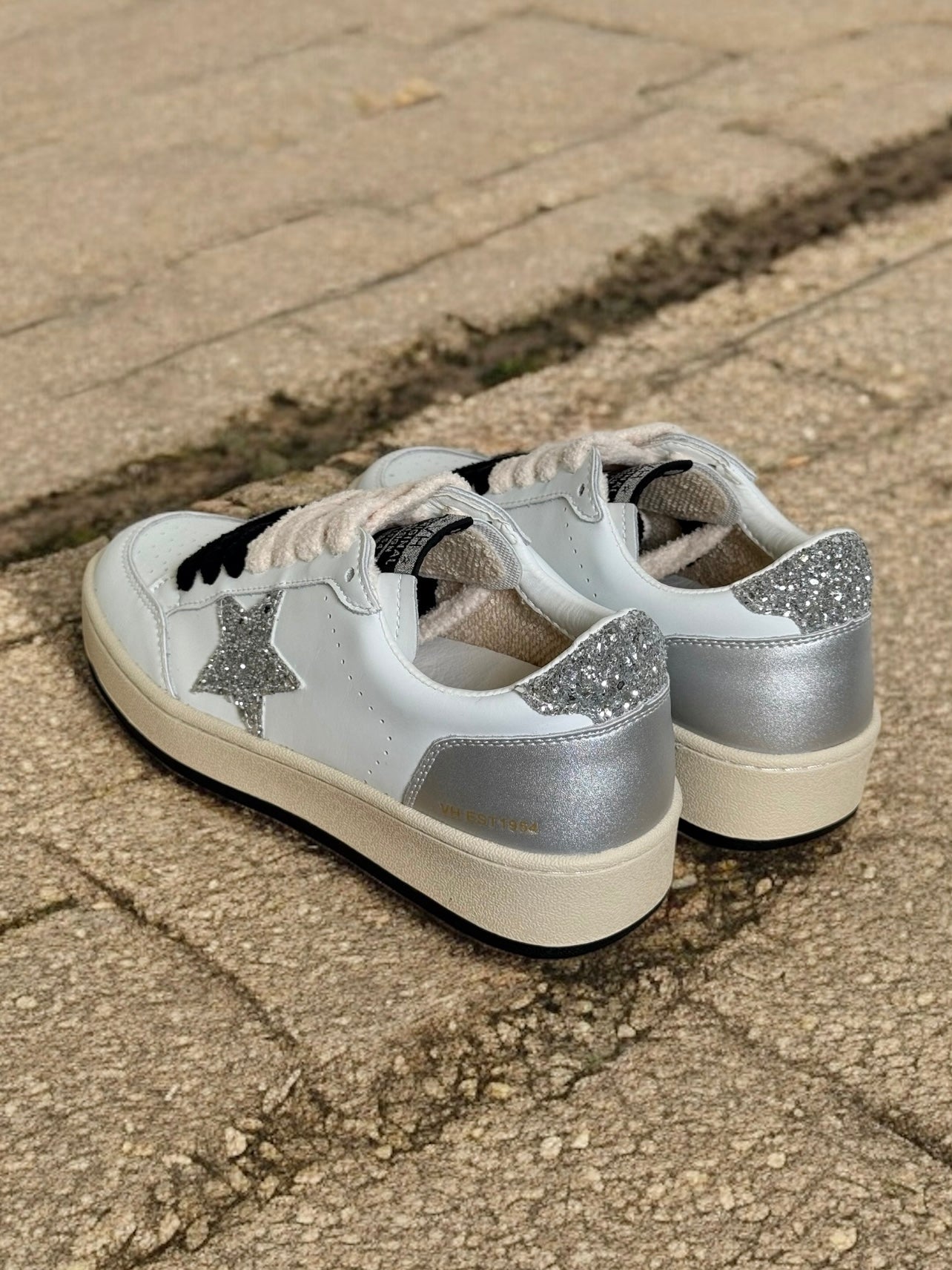 Noah Glitter Star Mid-Top Sneakers
