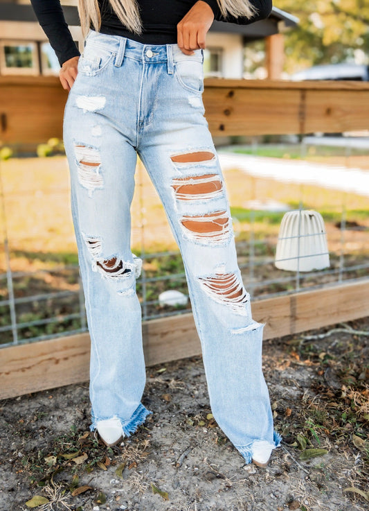 Lara Light Wash Vintage Distressed Jeans