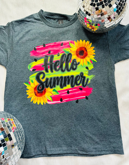 Hello Summer Graphic Tee Size Medium