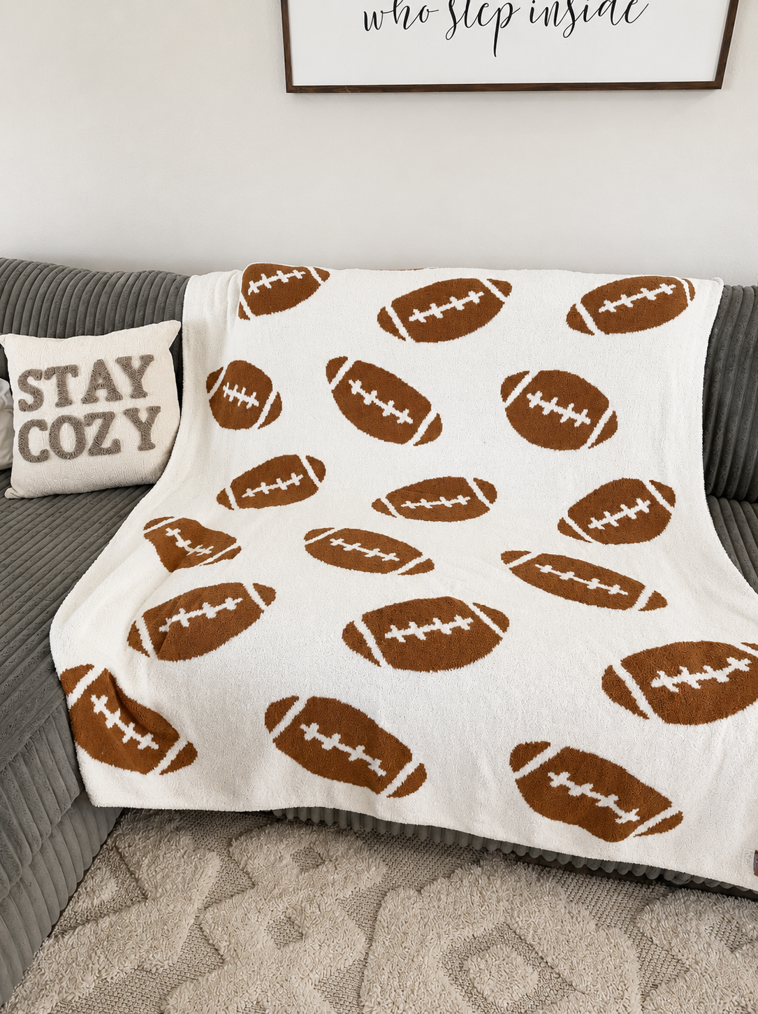 Football Game Time Throw Blanket