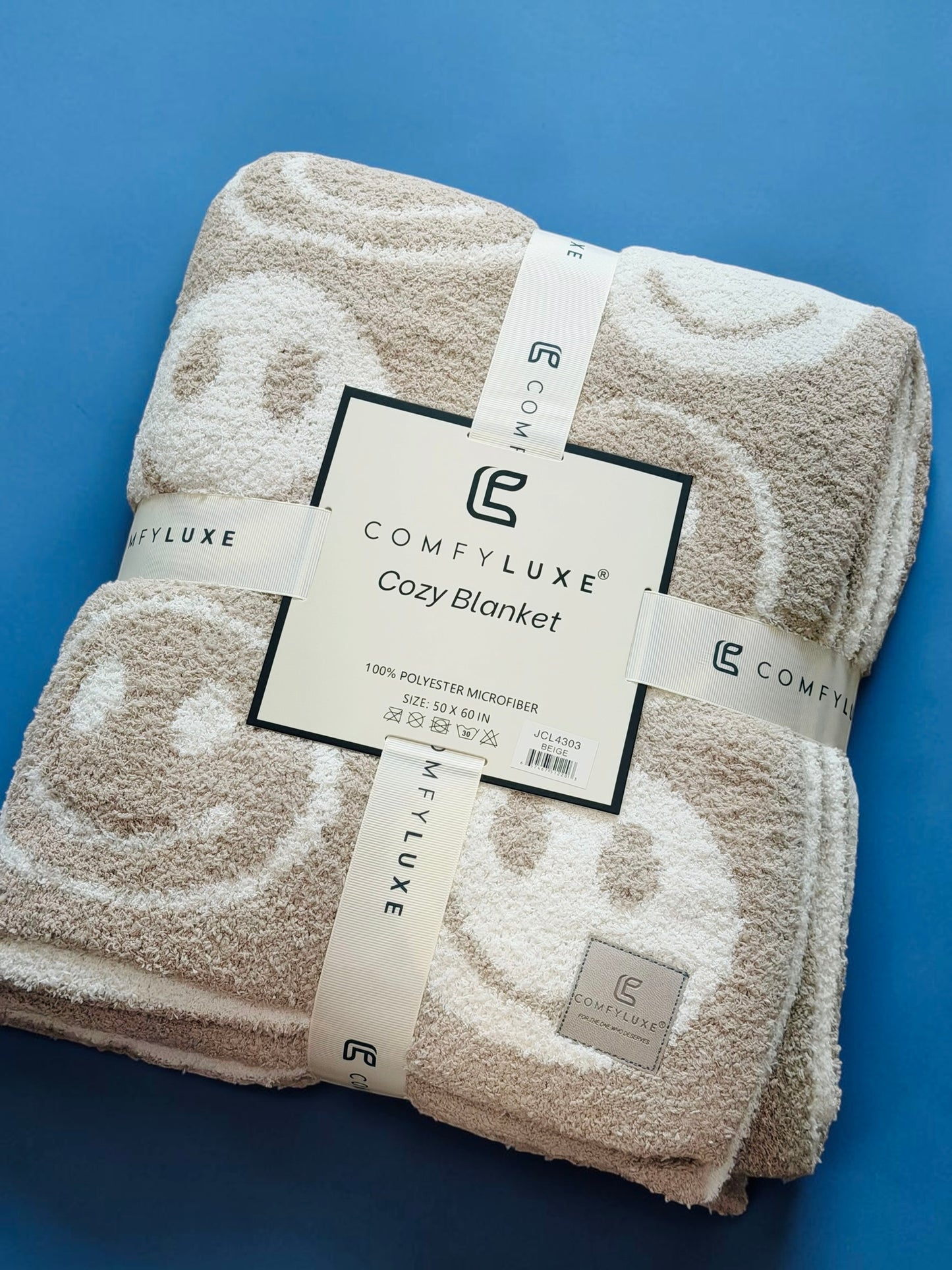 Smiley Luxe Throw Blanket