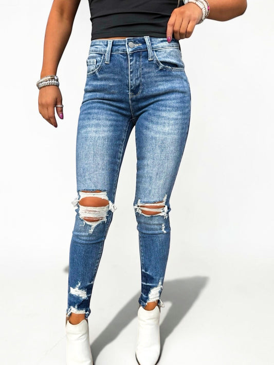 LIGHT WASH Elm Street Skinny Jeans