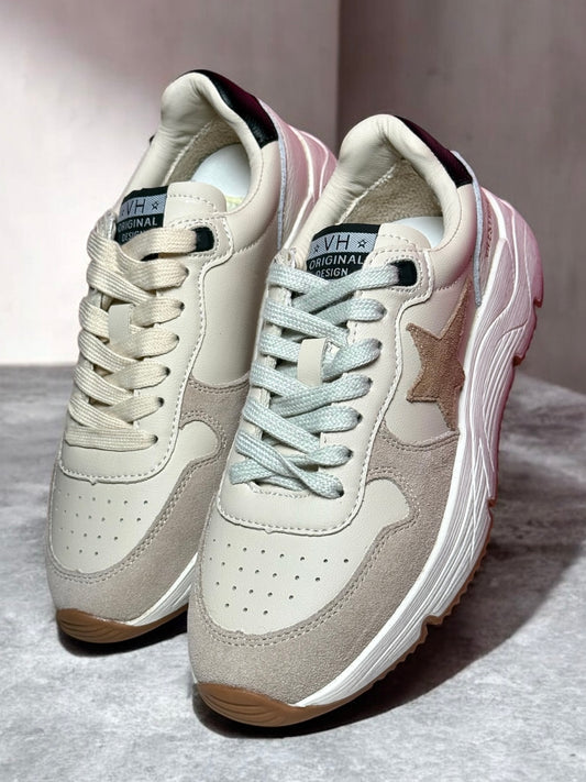 Nova Brown Star Low-Top Sneakers