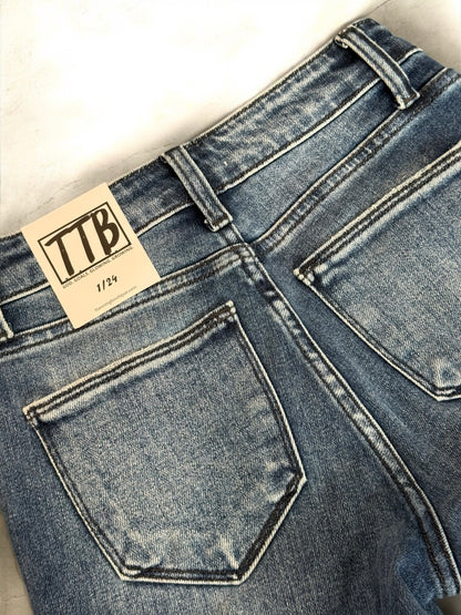 DARK WASH Elm Street Skinny Jeans