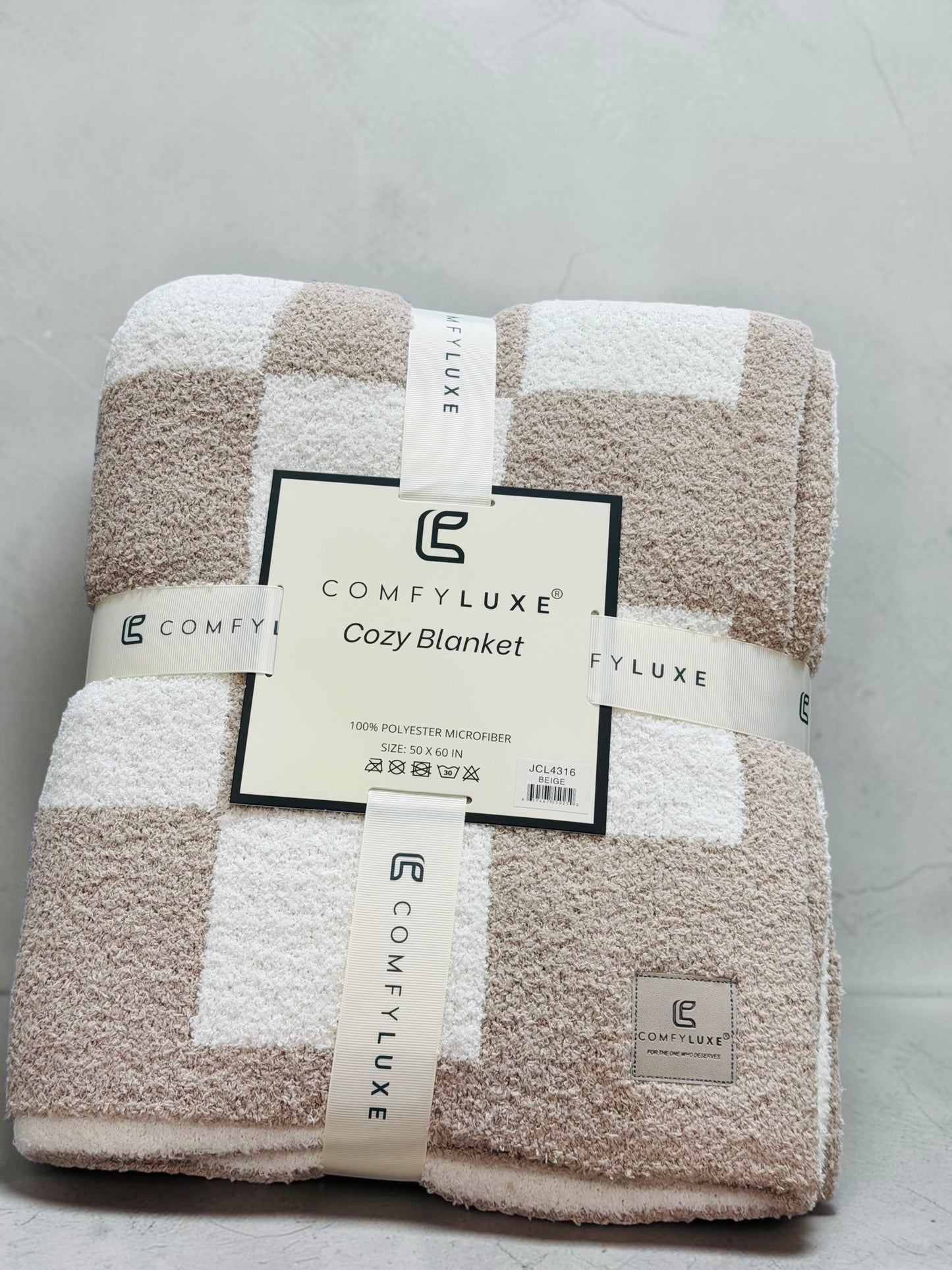 Checkered Luxe Throw Blanket
