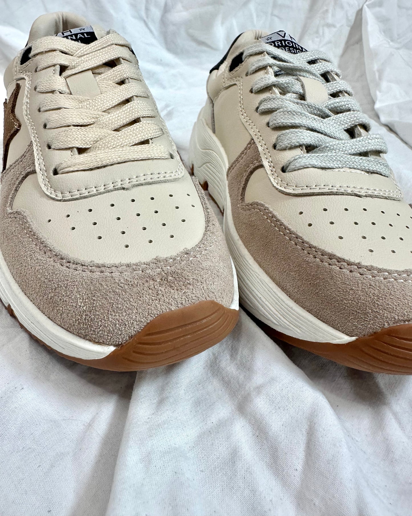Catch me on the Run Vintage Havana Sneakers