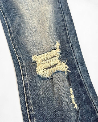 LIGHT WASH Elm Street Skinny Jeans