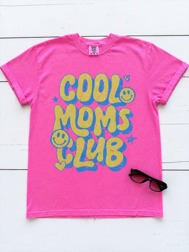 Cool  Mom's Club Graphic T-shirt