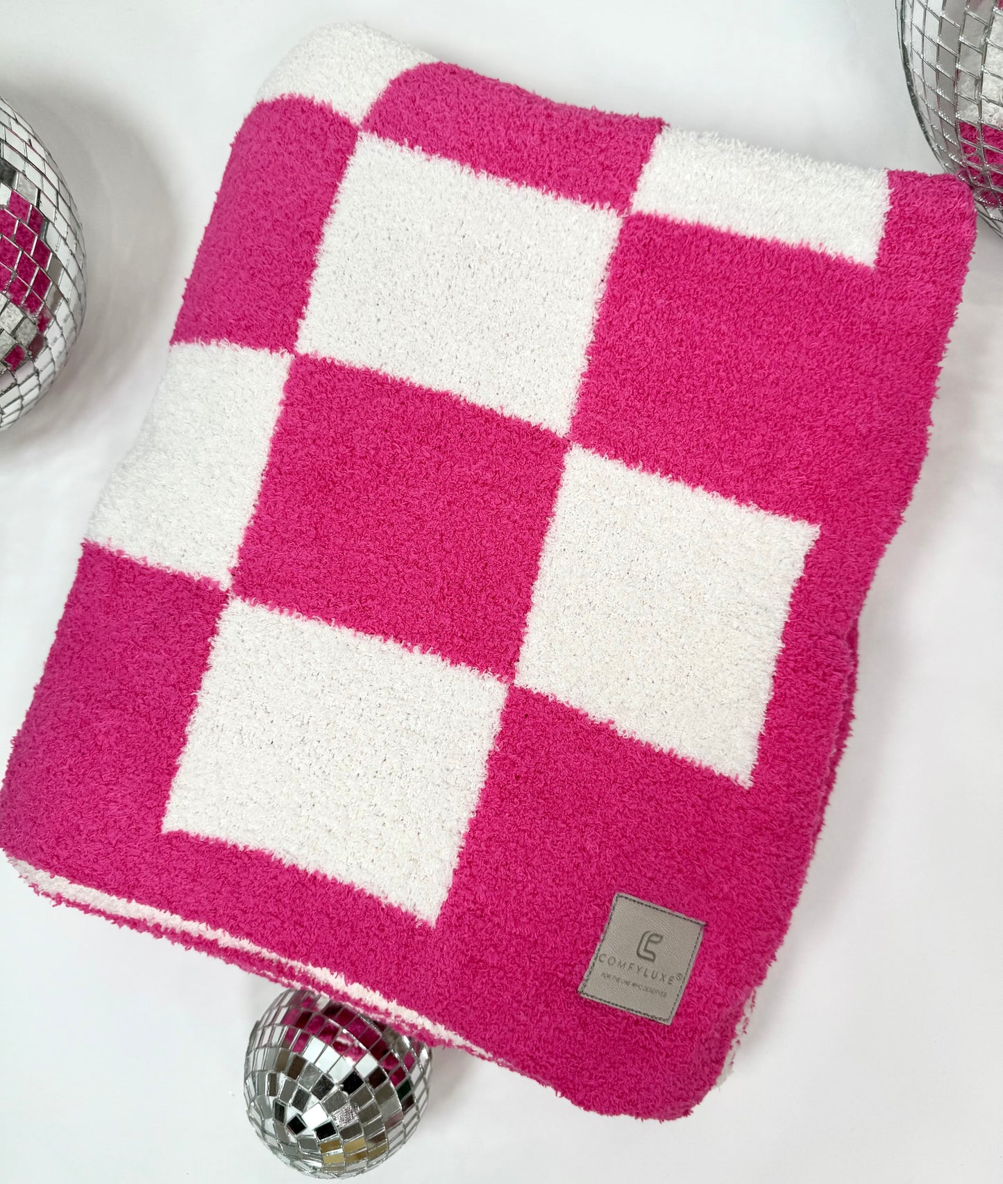 Straight Chillin Checkered Throw Blanket