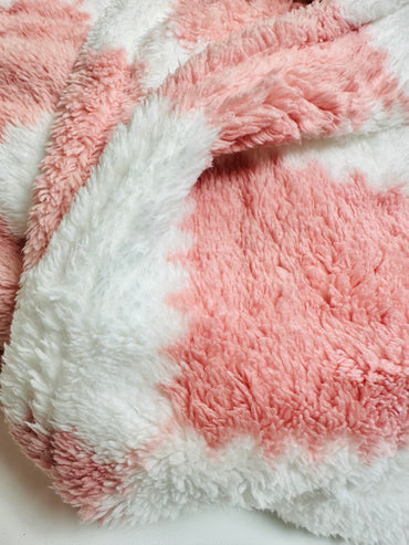Cozy Time Checkered Plush Blanket
