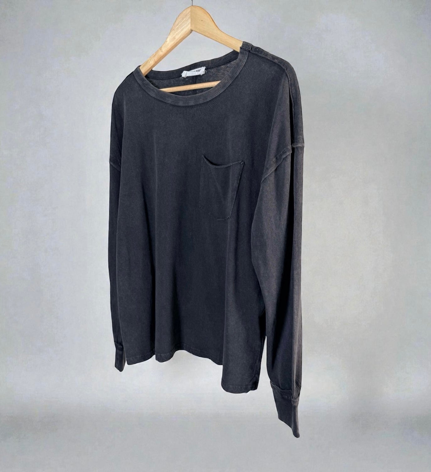 Everyday Essentials Long Sleeve Pocket Tee