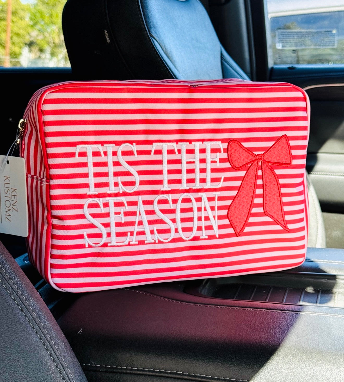 Season To Travel Zipper Pouch