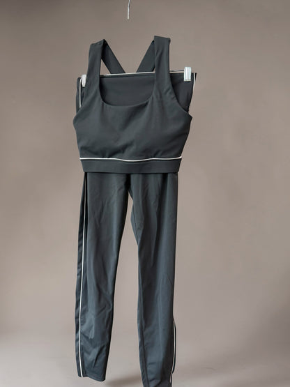 Contrast Align 2-Piece Active Set