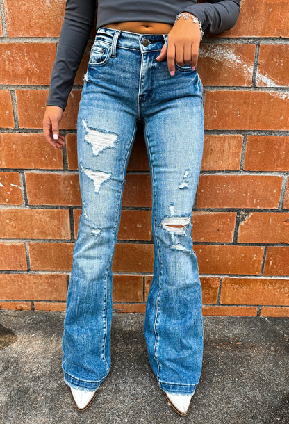LIGHT WASH Kara Distressed Denim Jeans