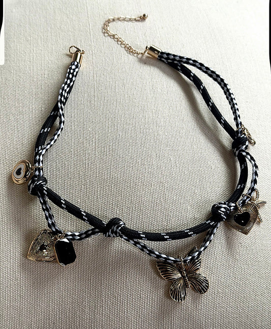 Heartstrings & Clover Necklace