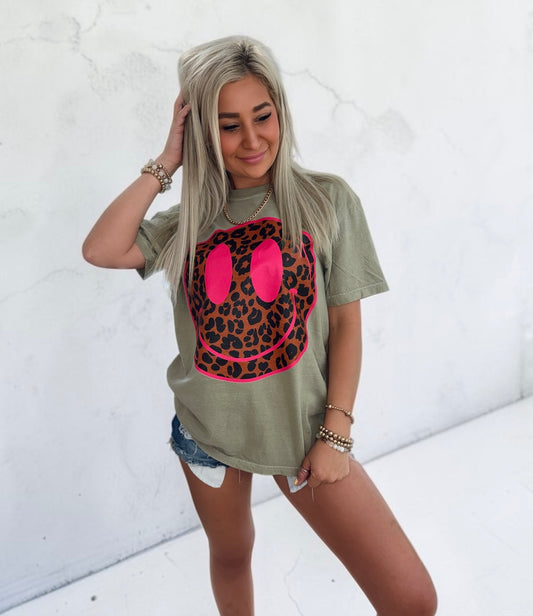 Cheetah Smiley Graphic T-shirt