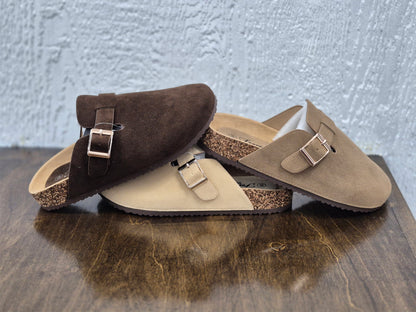 Easy-Step Wide Clogs
